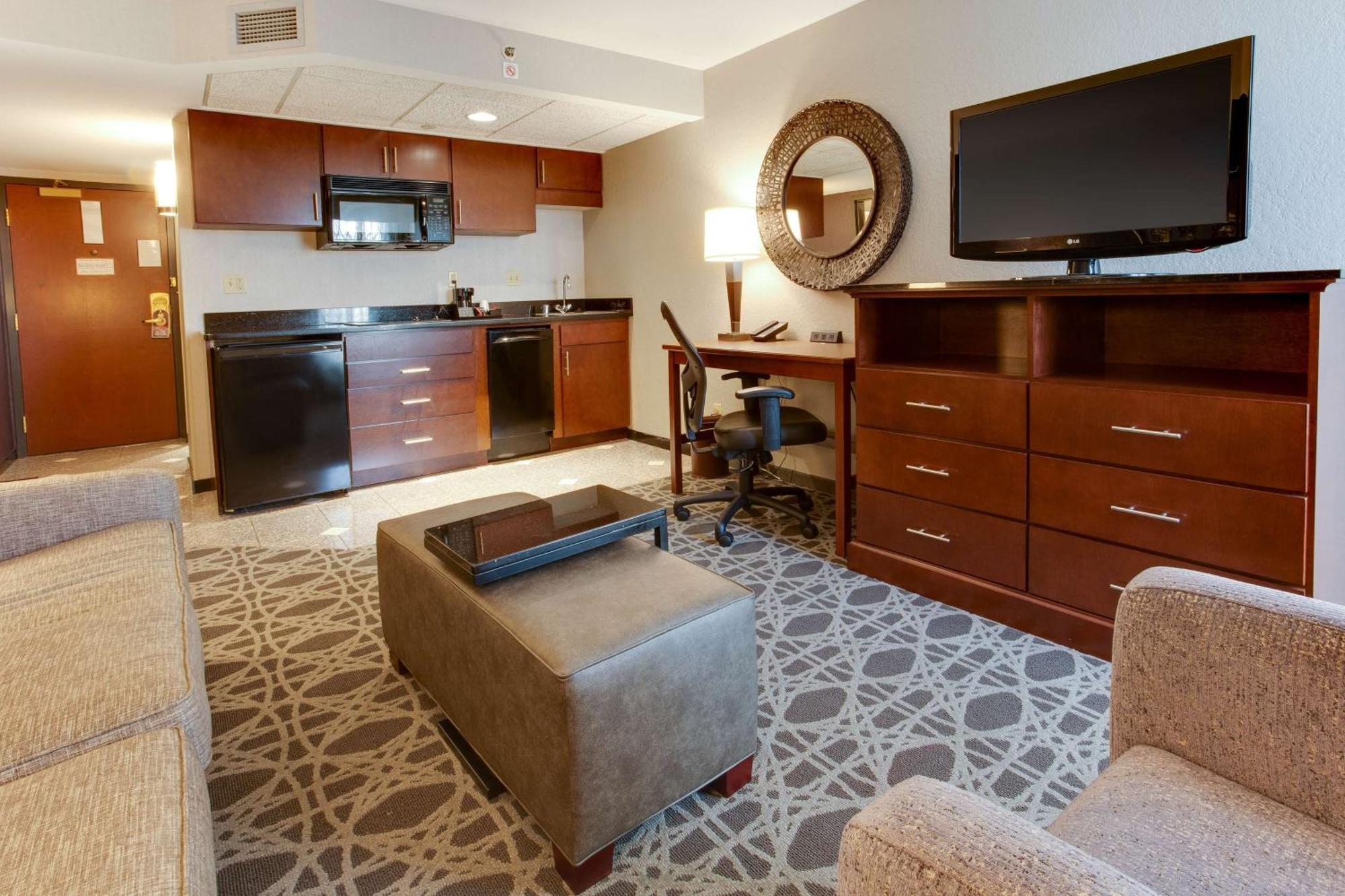 Drury Inn & Suites Louisville East Eksteriør billede