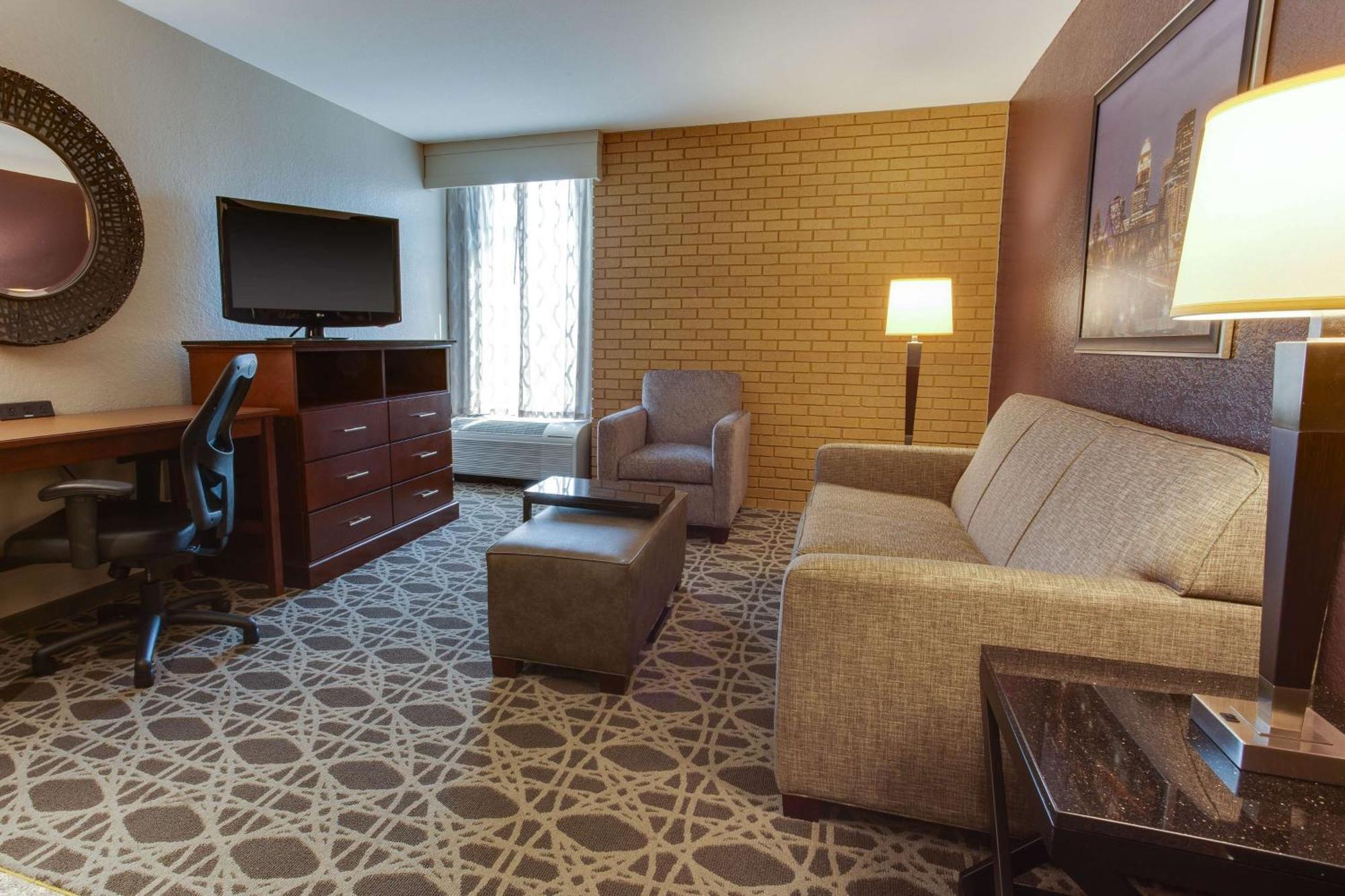 Drury Inn & Suites Louisville East Eksteriør billede