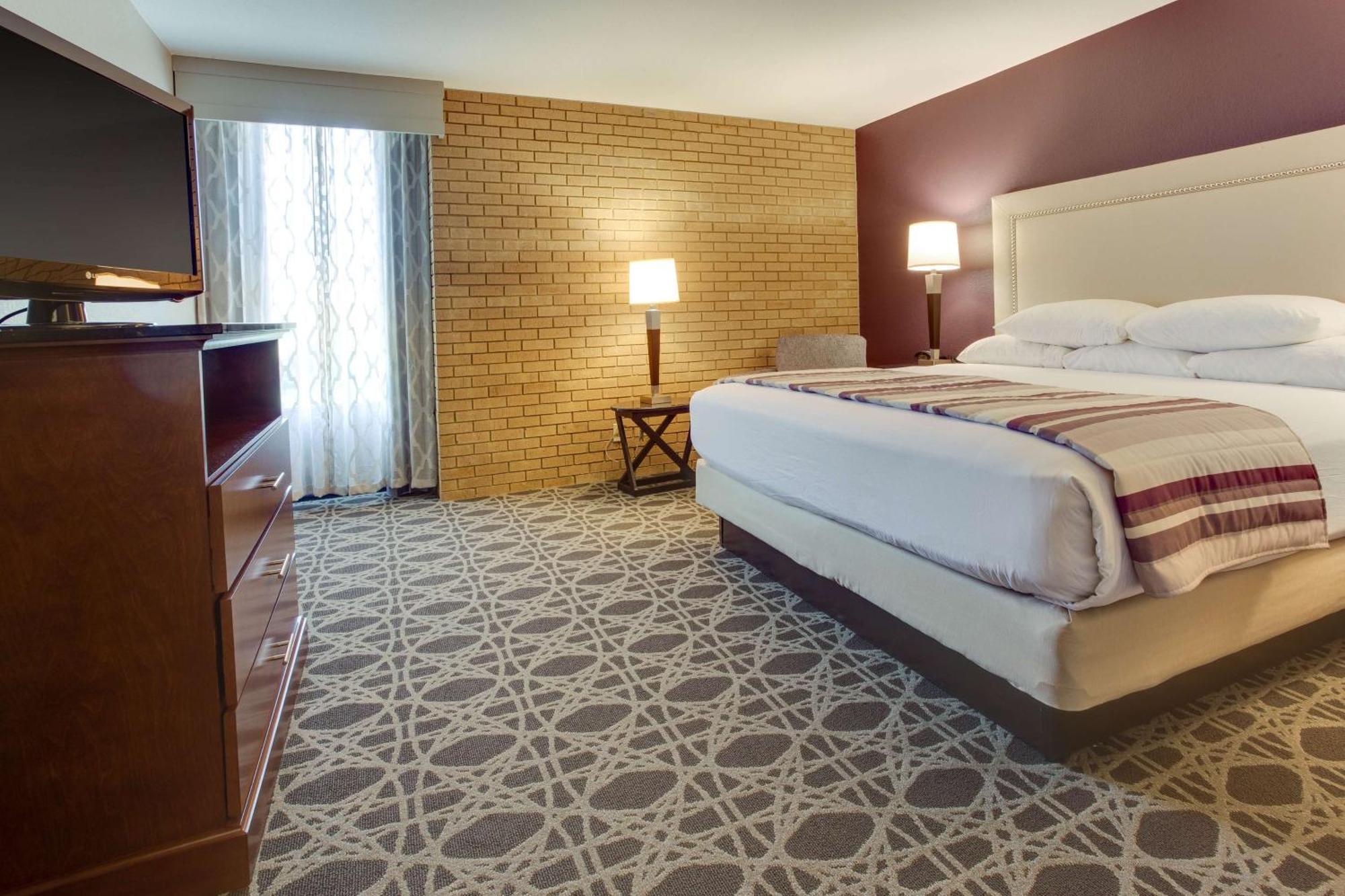 Drury Inn & Suites Louisville East Eksteriør billede
